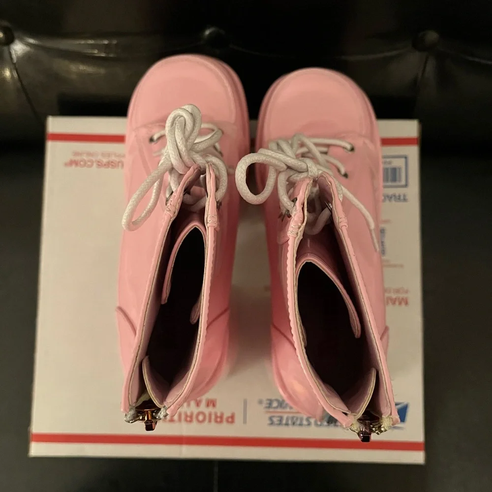 Demonia Camel-203 Pink‎ Patent Platform Boots Women’s 9